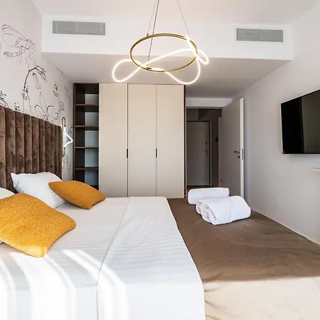 Maison Lumiere - A Modern Designer In