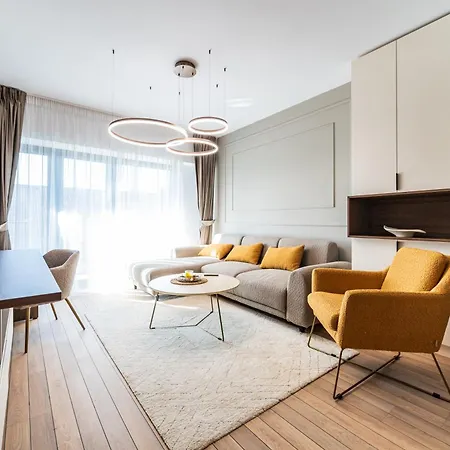 Maison Lumiere - A Modern Designer In Apartman Bukarest