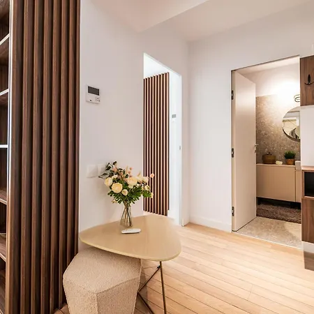 Maison Lumiere - A Modern Designer In Daire *