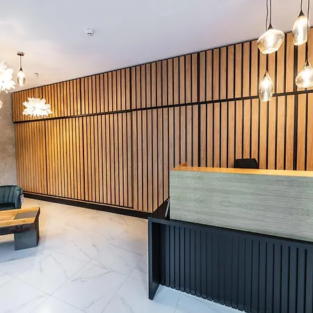 Maison Lumiere - A Modern Designer In Apartman