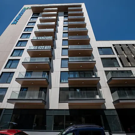 Apartment Maison Lumiere - A Modern Designer In