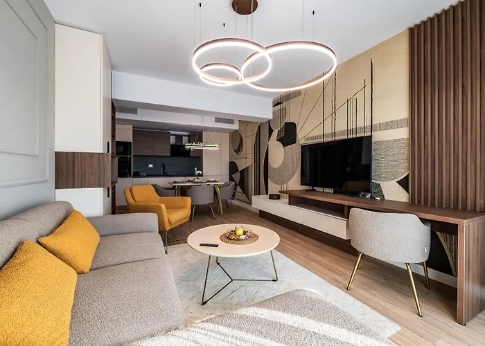 Maison Lumiere - A Modern Designer In Apartment