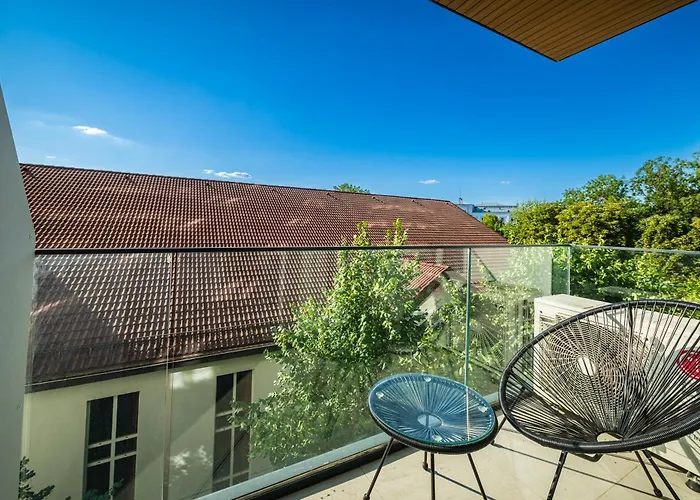 Maison Lumiere - A Modern Designer In Bucharest