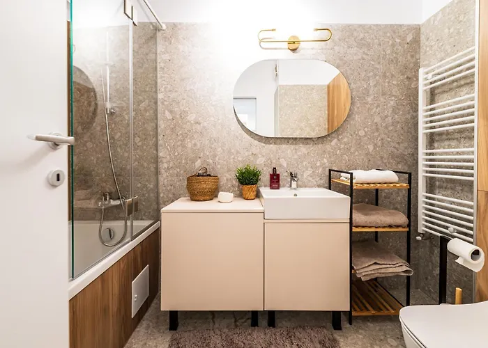 Maison Lumiere - A Modern Designer In Apartament