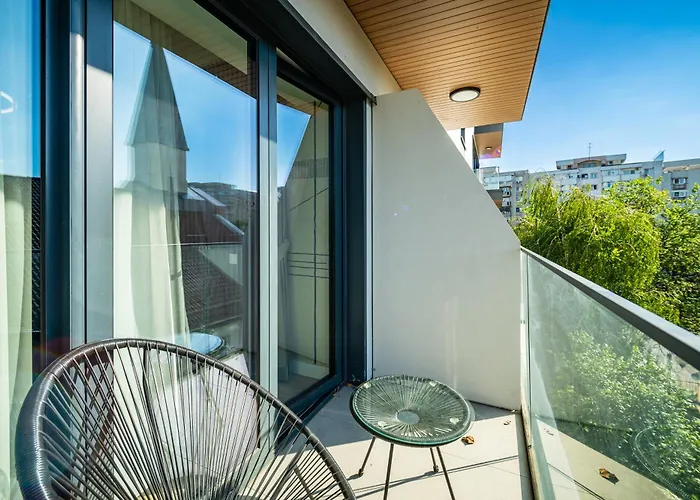 Apartment Maison Lumiere - A Modern Designer In *