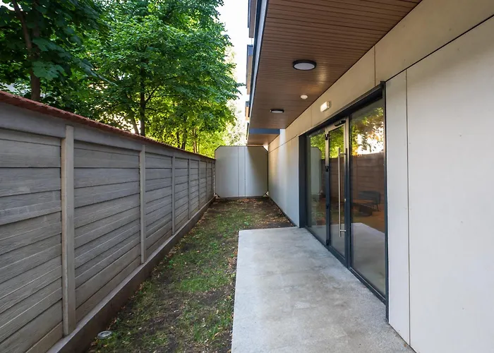 Maison Lumiere - A Modern Designer In *