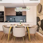 Apartment Maison Lumiere - A Modern Designer In Bukarest