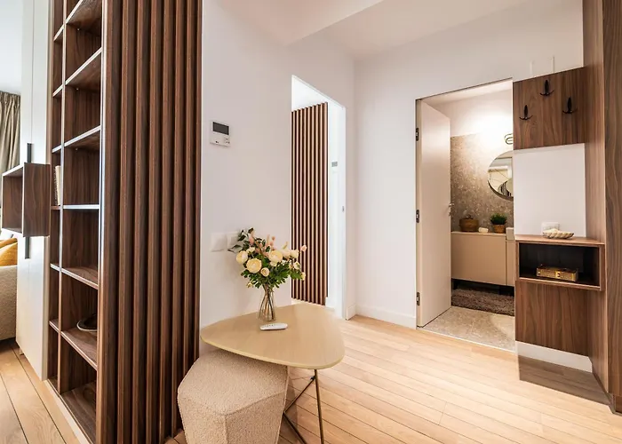 Maison Lumiere - A Modern Designer In Lägenhet *