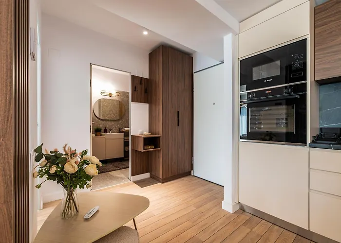 Maison Lumiere - A Modern Designer In