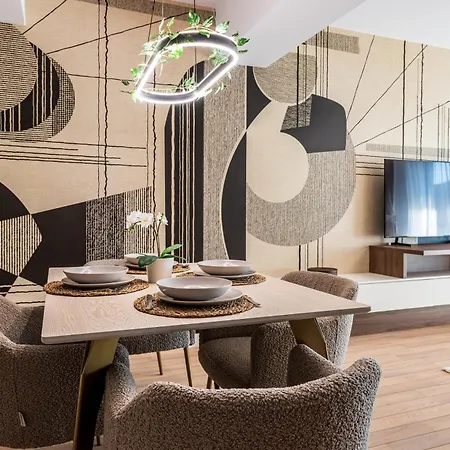 Maison Lumiere - A Modern Designer In * 布加勒斯特