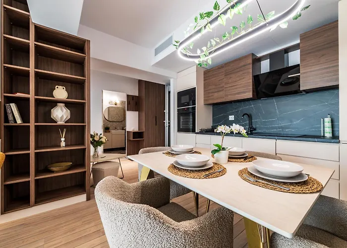 Апартаменты Maison Lumiere - A Modern Designer In